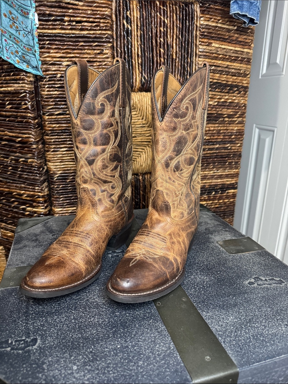 Laredo Brown Distressed Leather Women's Western Heeled Boots